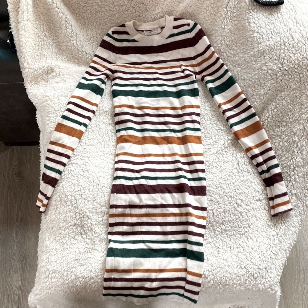 Striped long sleeve tight fitting dress